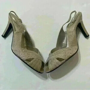 Nina Camille Slingback Heel Sandals Womens Size 9.5M Beige Rhinestones Peep Toe